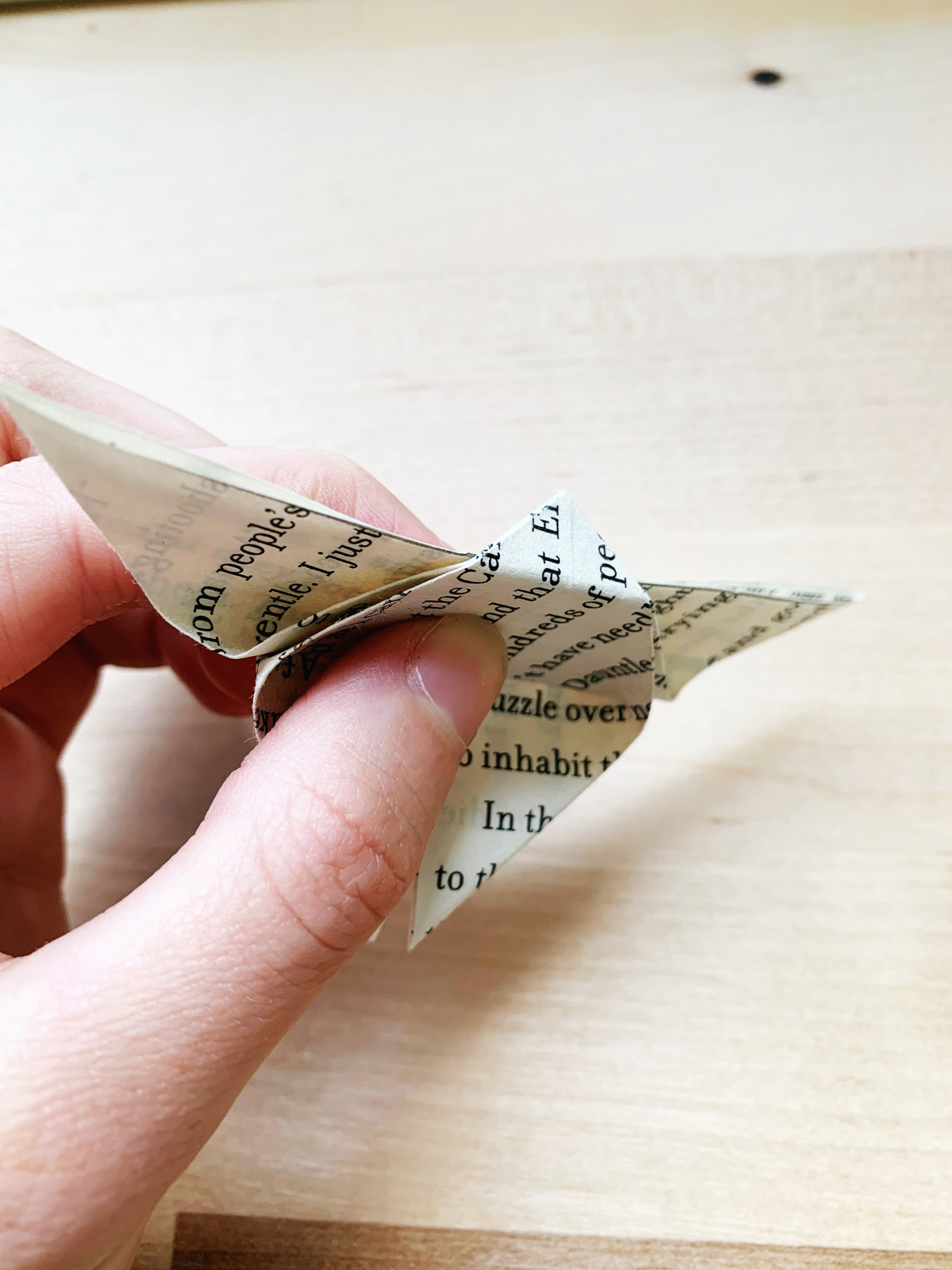 Dangling Origami Books, Pages in the Air