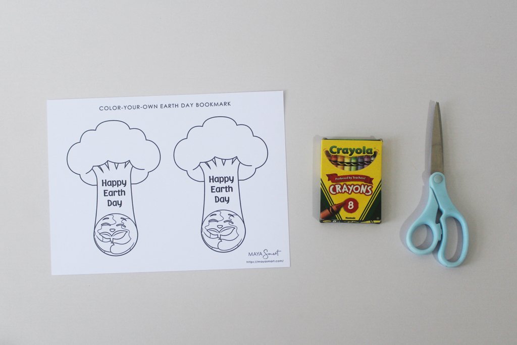 make your own earth day bookmark to color with free printable